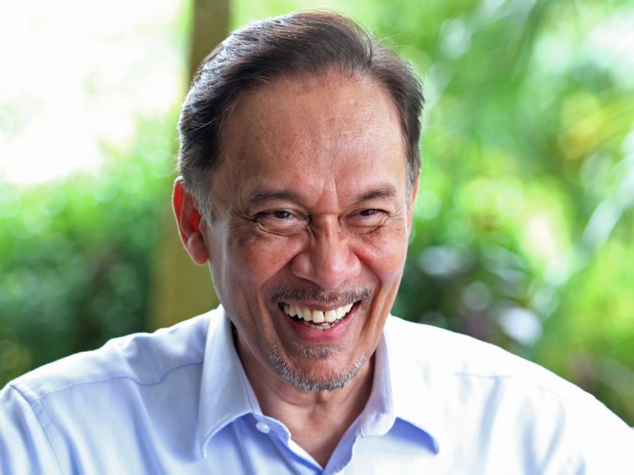 Anwar Ibrahim Biography - Childhood, Life Achievements & Timeline