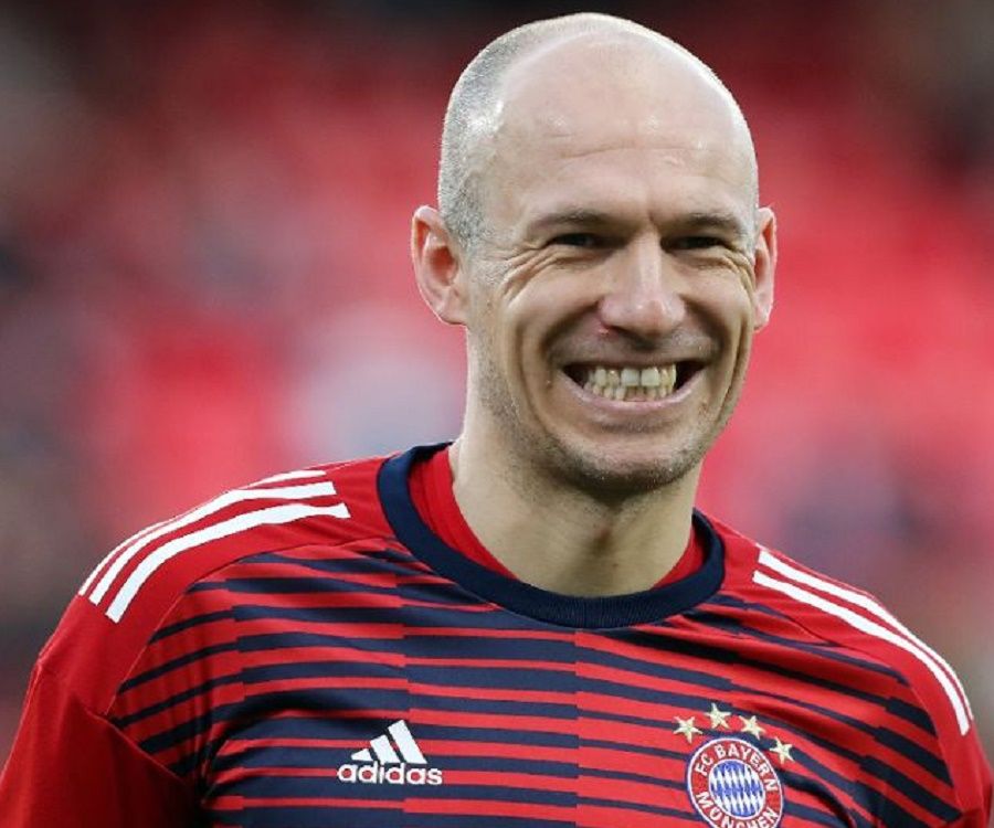 Arjen Robben Biography - Facts, Childhood, Family & Achievements of Dutch Footballer