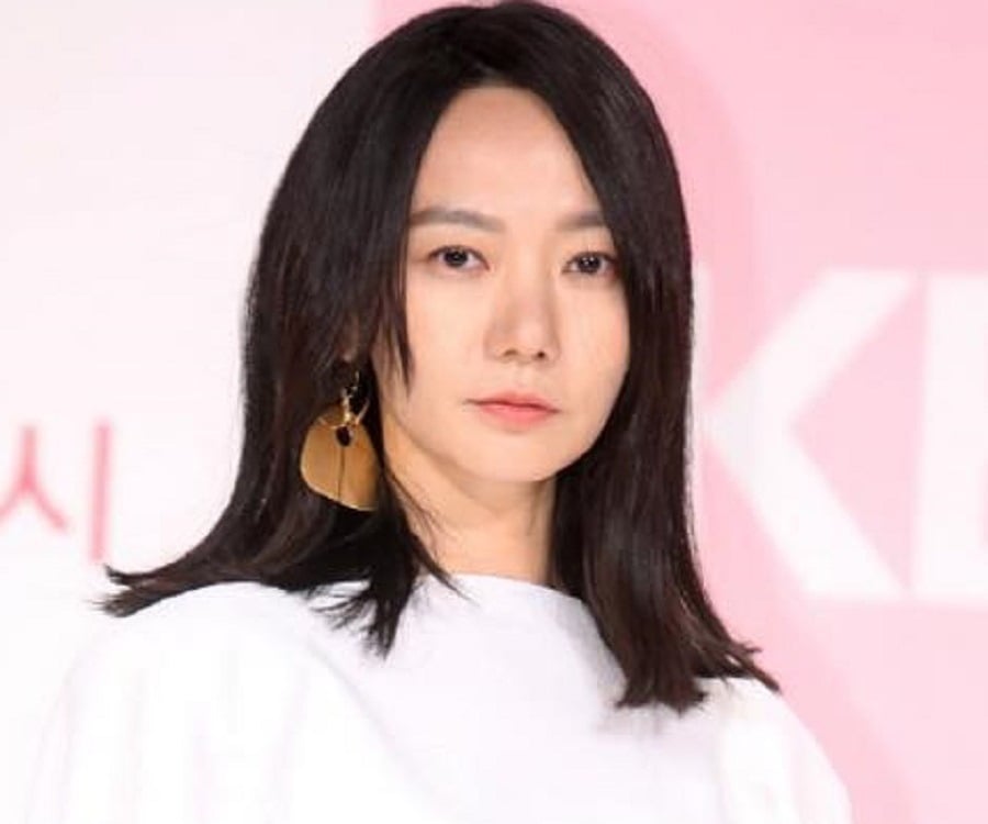 File:Bae Doona in 2006 (cropped).jpg - Wikimedia Commons