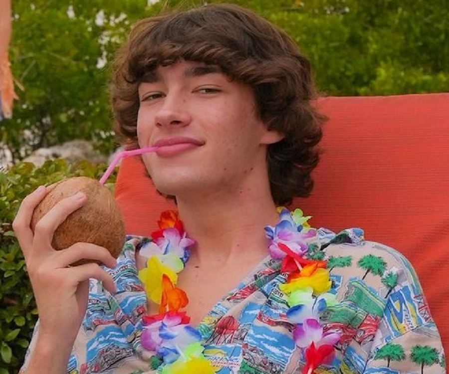 Baylen Levine Bio, Facts, Family Life & Career