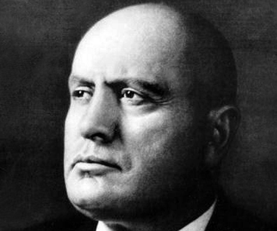 Sintético 95+ Foto Fotos De La Muerte De Benito Mussolini Mirada Tensa