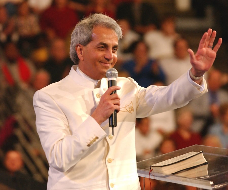 Benny Hinn Biography - Childhood, Life Achievements & Timeline