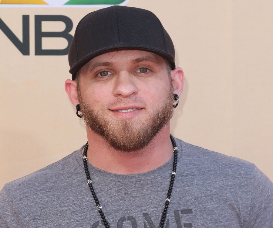 brantley gilbert datând pe cineva)