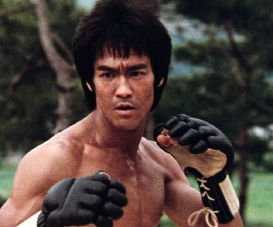 Bruce Lee Biography - Facts, Childhood, Family Life & Achievements