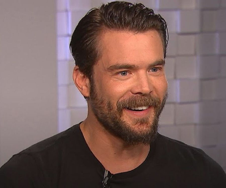 Charlie Weber Biography - Facts, Childhood, Family Life ...