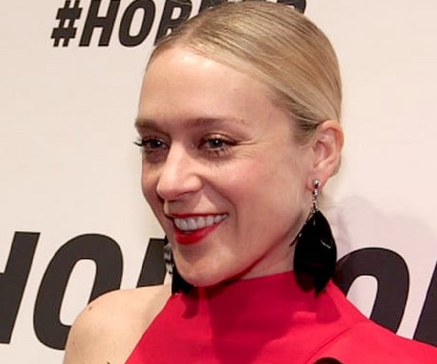 Shemale Scarlett Johansson Porn - ChloÃ« Sevigny Biography - Facts, Childhood, Family Life & Achievements