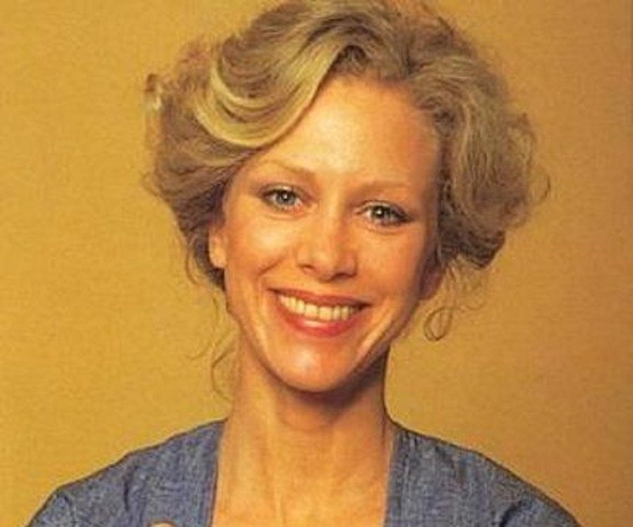 Connie Booth Biography.