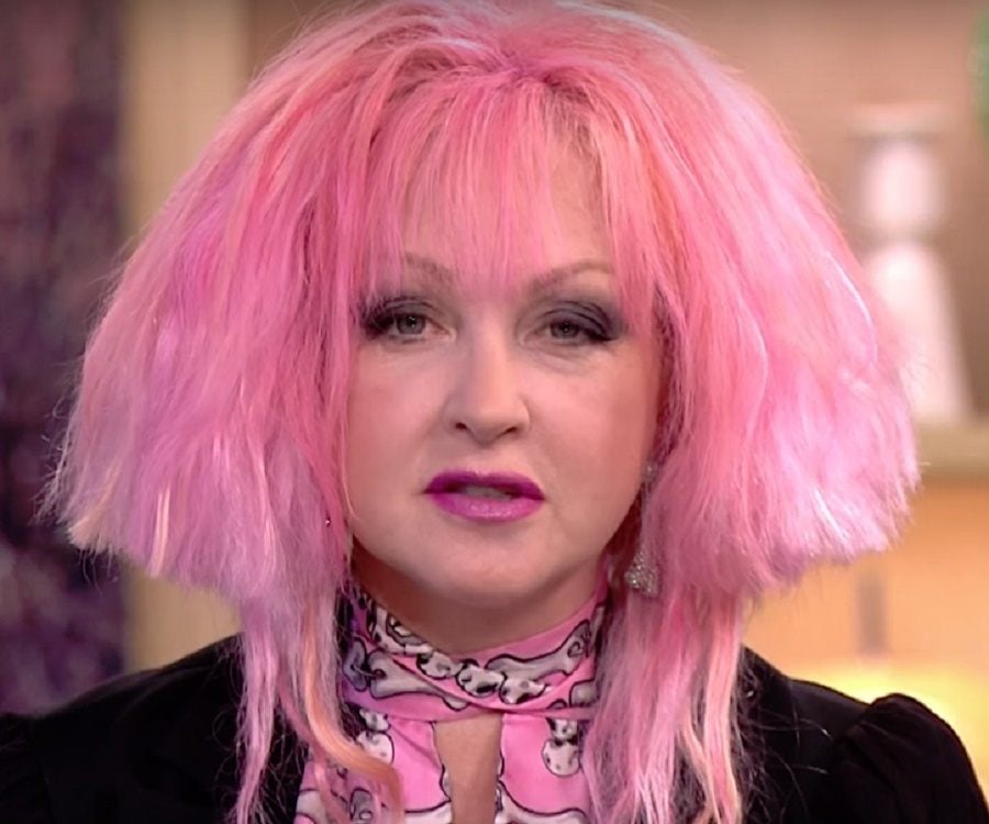 Cyndi Lauper's Iconic Blue Hair - wide 8