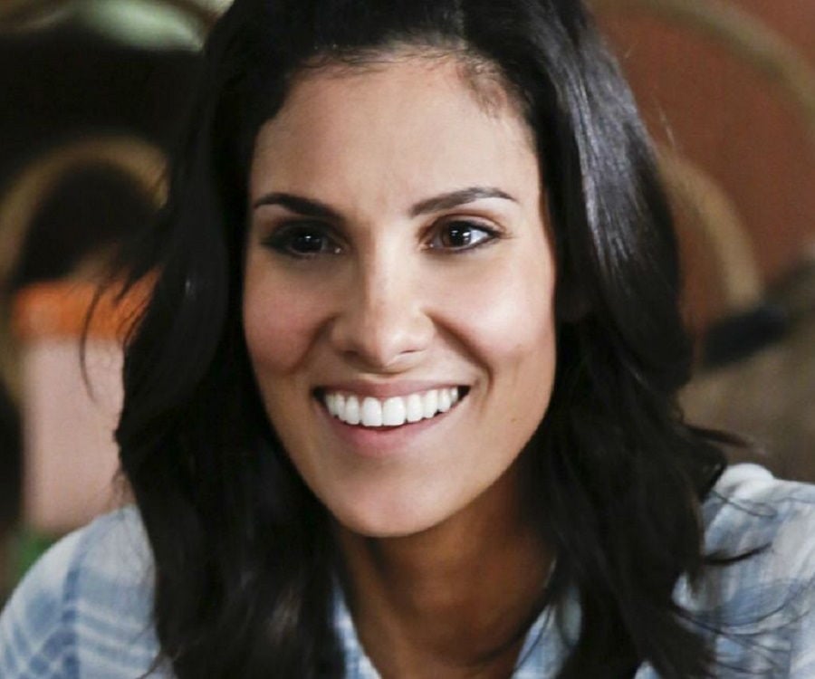 partout où coupleur Stationnaire daniela ruah movies and tv shows lié ...