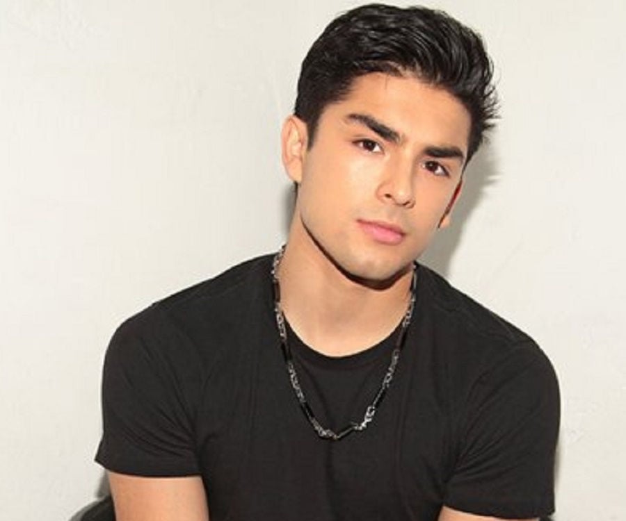 Diego Tinoco Biography - Facts, Childhood, Family Life & Achievements