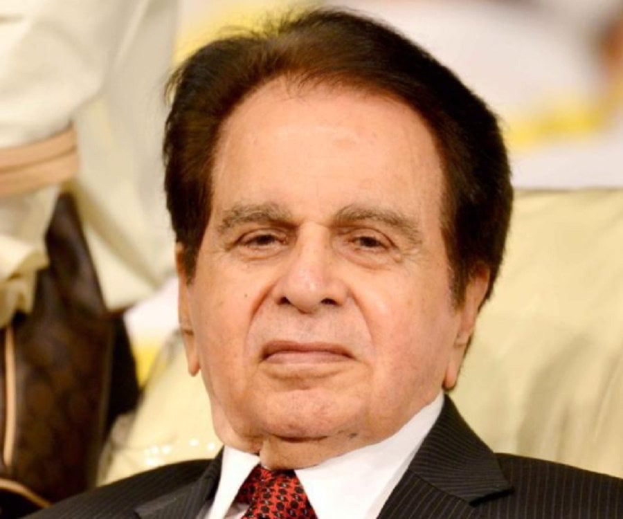 dilip kumar biography in english