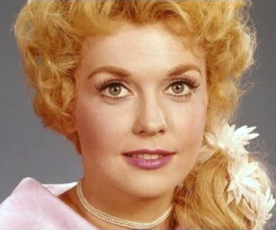 Donna Douglas Biography – Facts, Childhood, Family Life, Achievements