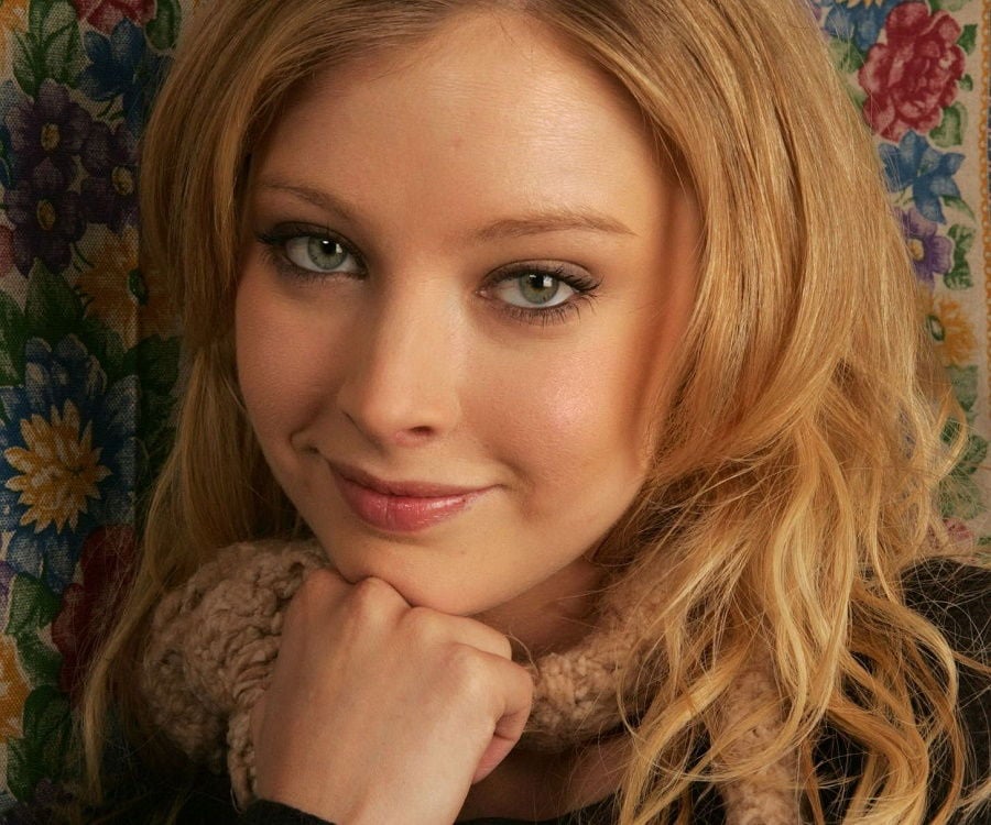 Elisabeth Harnois - Bio, Facts, Family Life of Actress