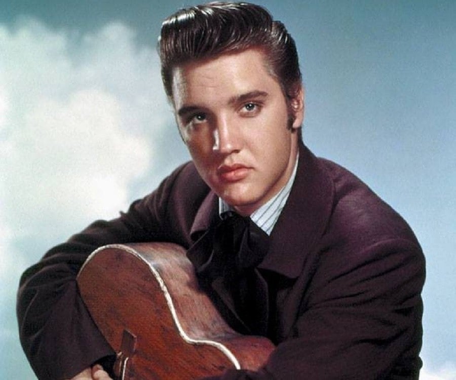 Elvis Presley Biography - Facts, Childhood, Family Life ...
