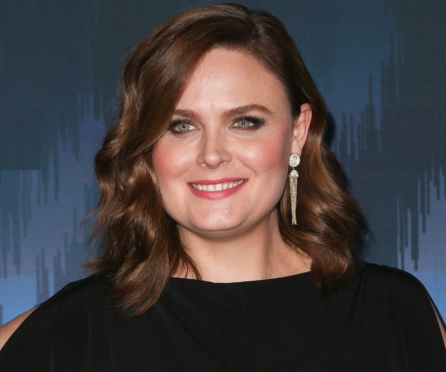 Emily Deschanel Biography Facts, Childhood, Family Life & Achievements