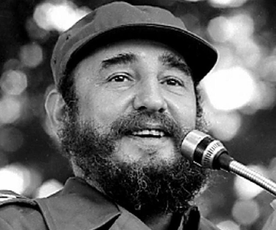 Fidel Castro Biography - Childhood, Life Achievements & Timeline