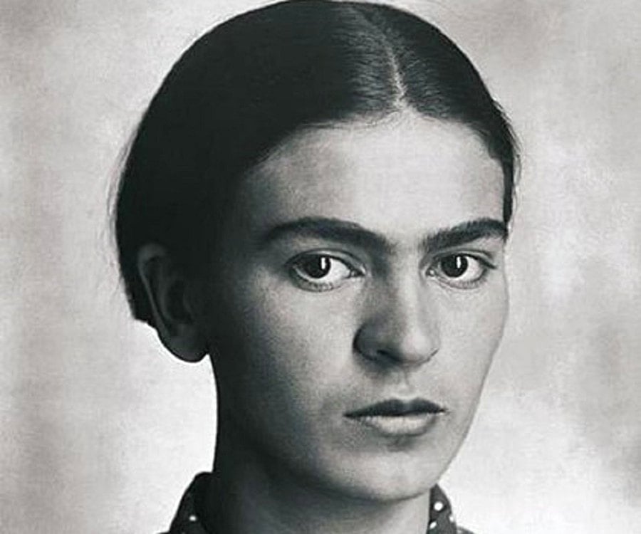 biography of frida kahlo resume