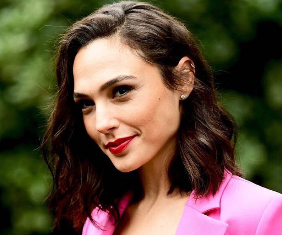 gal gadot biography in english