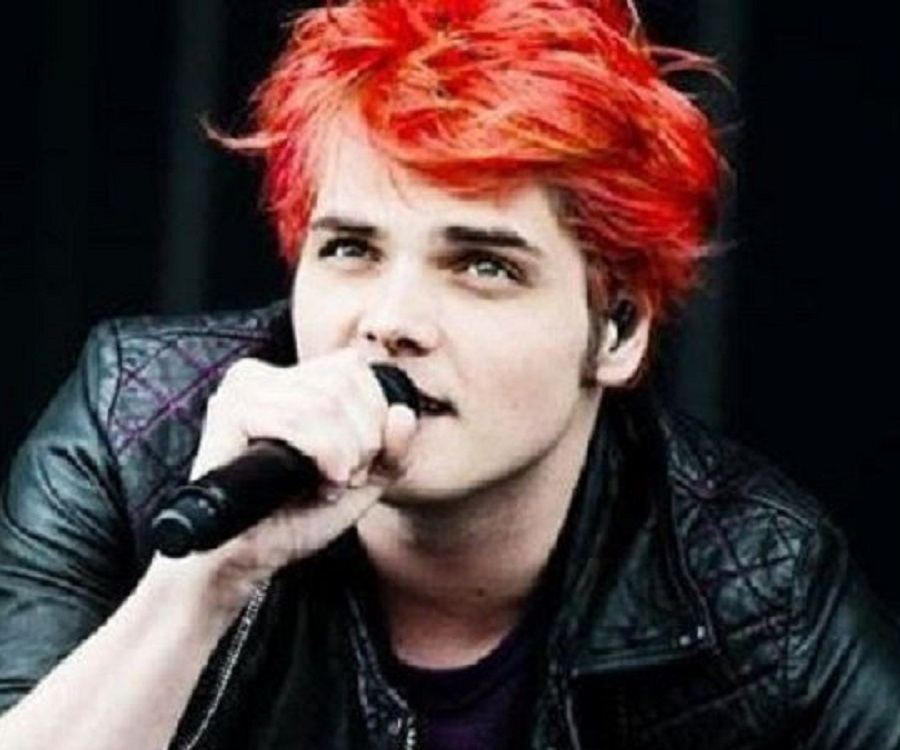 Gerard Way Biography Facts Childhood Family Achievements Of Singer Songwriter