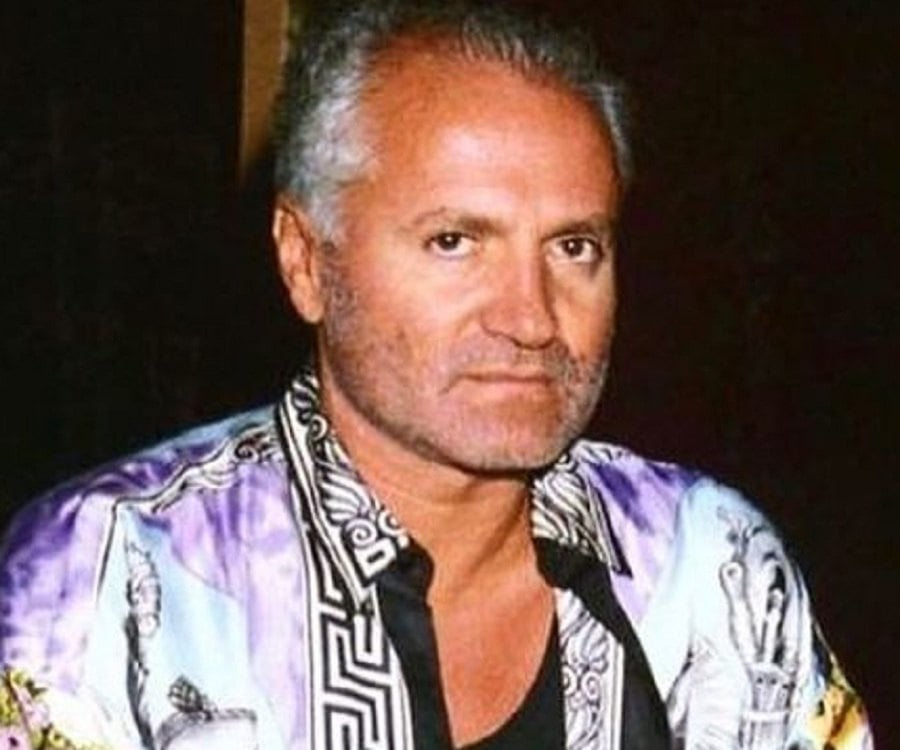Gianni Versace Biography - Facts, Childhood, Family Life & Achievements