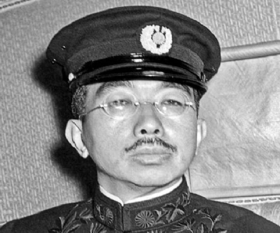 https://www.thefamouspeople.com/profiles/images/hirohito-2.jpg