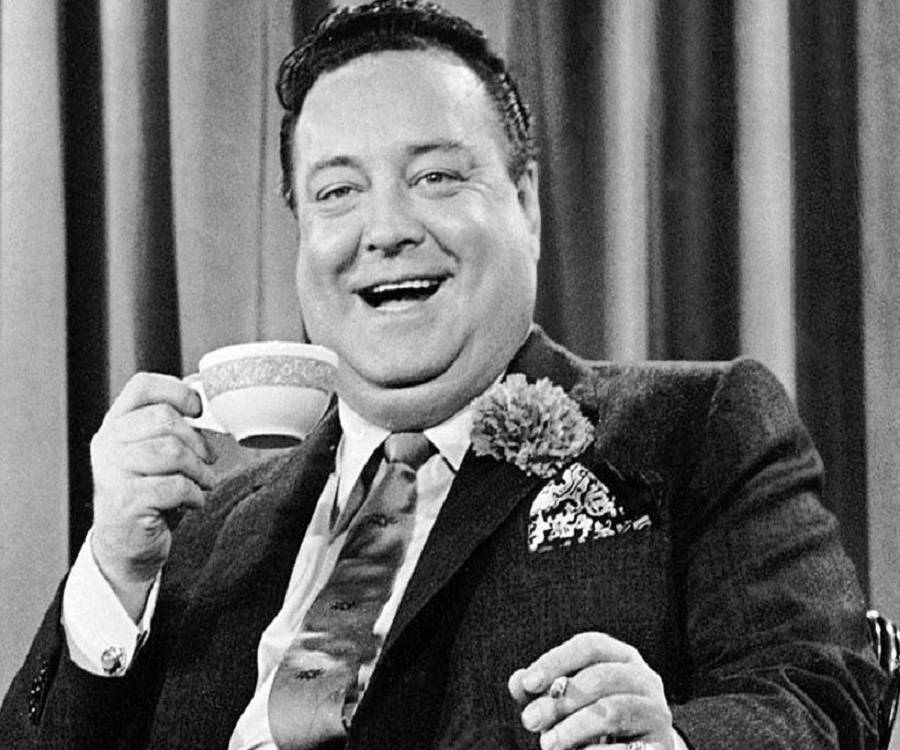 Jackie Gleason Biography - Facts, Childhood, Family Life & Achievements