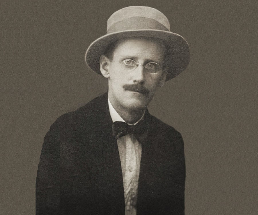 James Joyce Biography - Facts, Childhood, Family Life & Achievements
