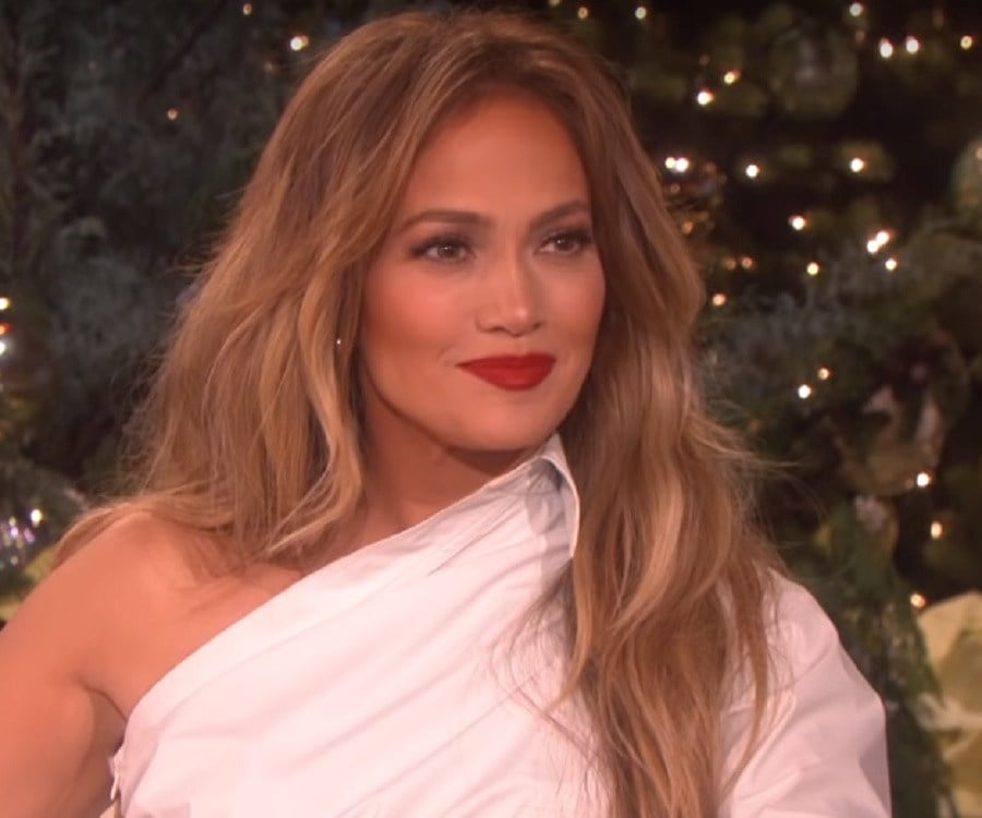 short biography jennifer lopez