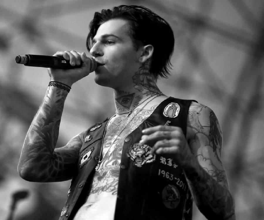 Jesse James Rutherford Biography – Facts, Childhood, Family Life of ...
