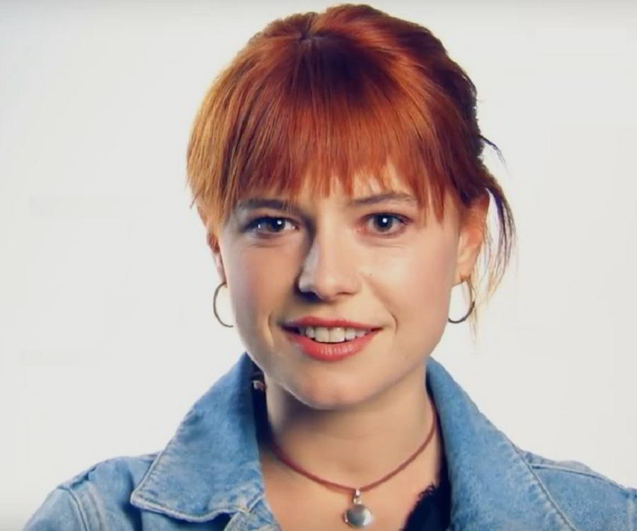 Jessie Buckley Biography - Facts, Childhood, Family Life & Achievements