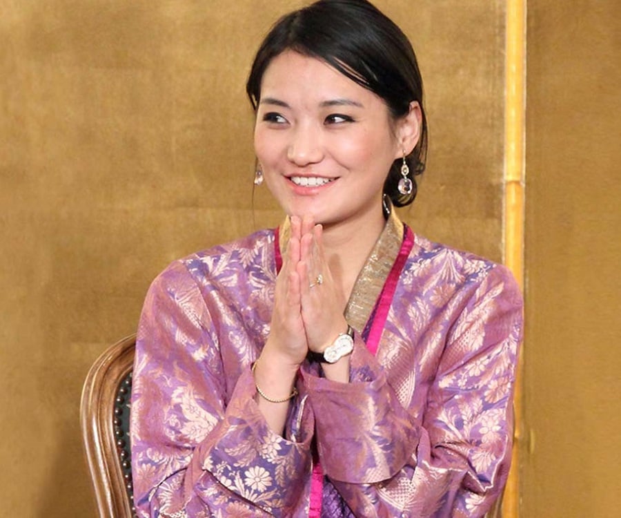 Jetsun Pema Bio Facts Family Life Of Queen Of Bhutan