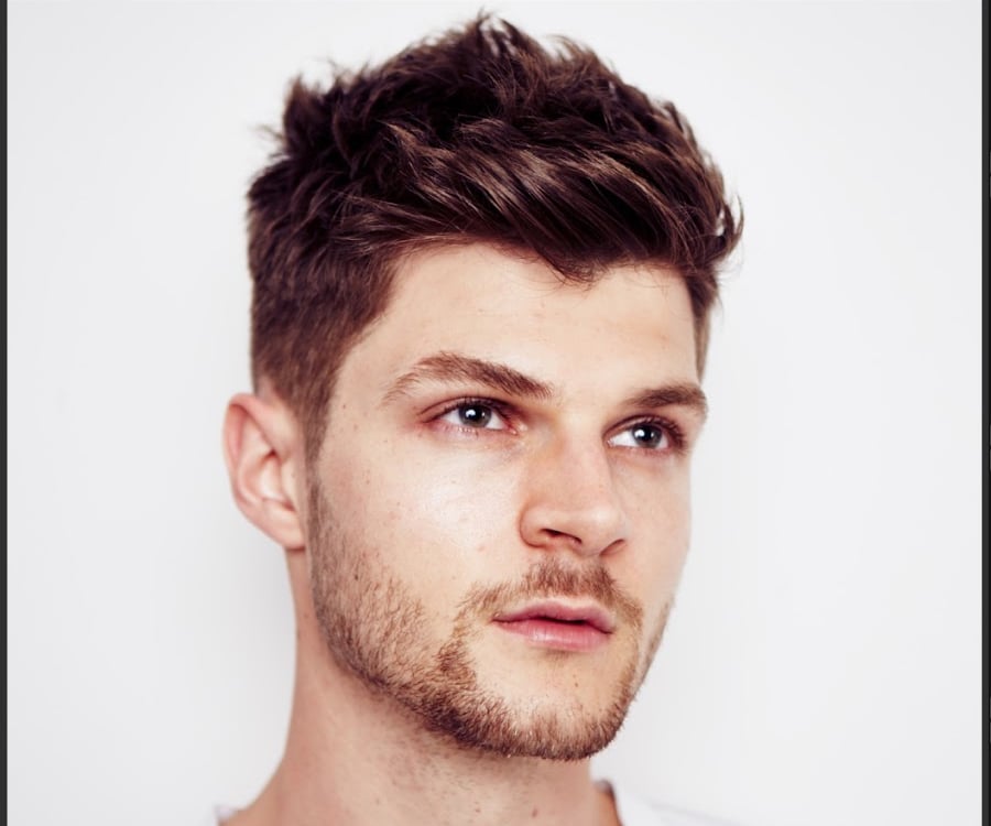 Jim Chapman - Bio, Facts, Family Life of British YouTube Personality ...