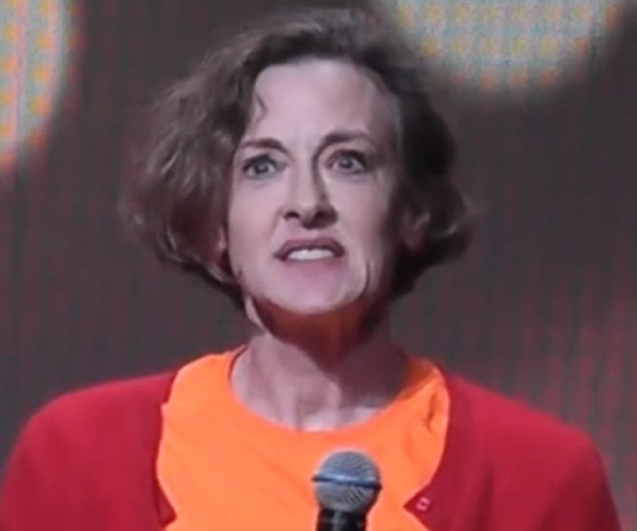 Joan Cusack Biography - Facts, Childhood, Family Life 