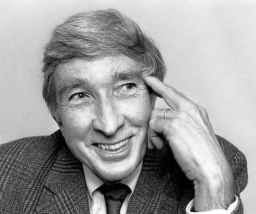 John Updike Biography - Childhood, Life Achievements 