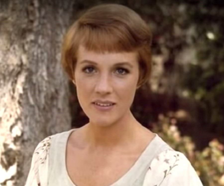 Julie Andrews Biography Childhood Life Achievements Timeline