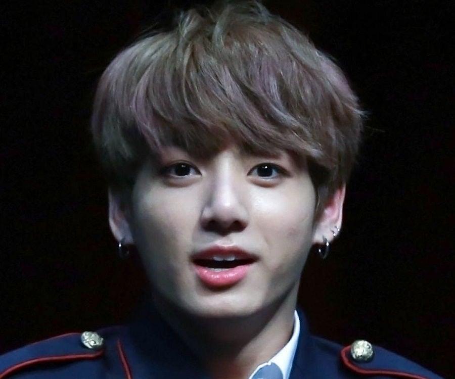 Jungkook Biography - Facts, Childhood, Family Life & Achievements