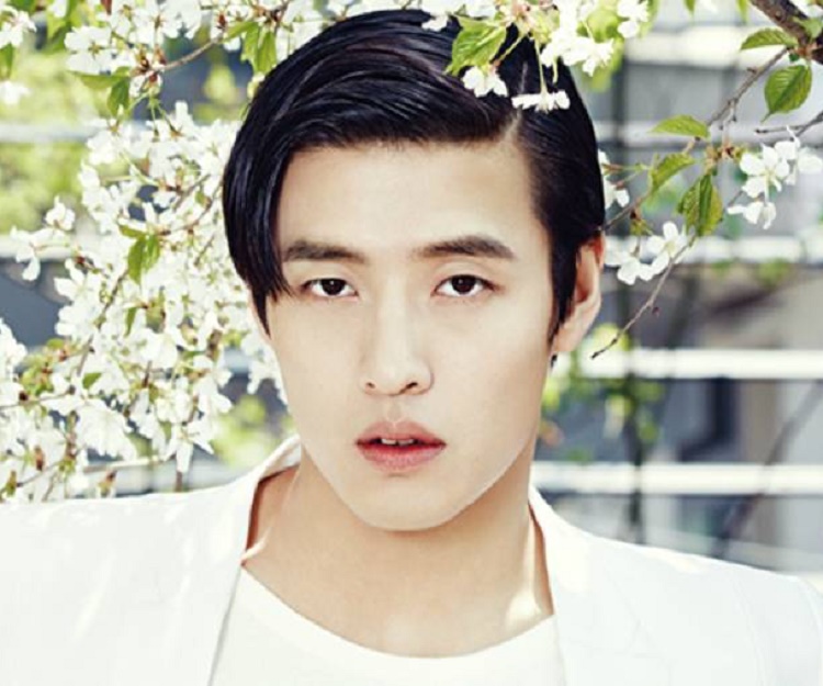 Kang Ha Neul Biography Facts Childhood Family Achievements Of South Korean Actor