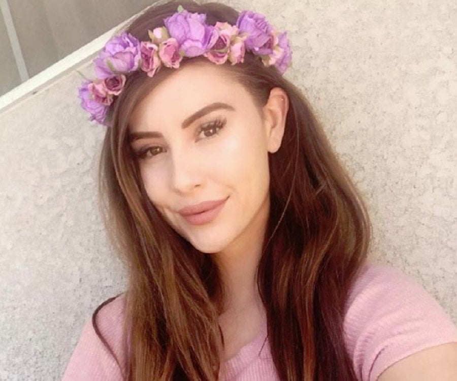 Leah Ashe Bio Facts Family Life Of Youtuber - ash roblox movie