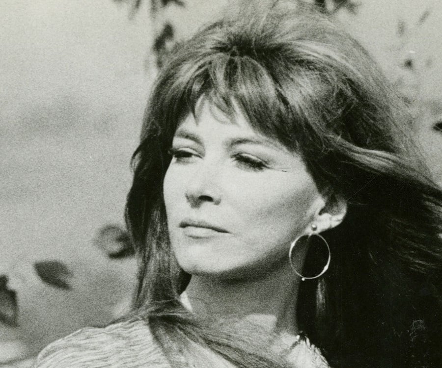 Lee Grant Biography - Facts, Childhood, Family Life & Achievements