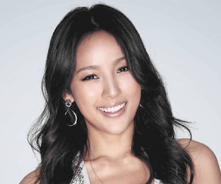 Lee Hyori Pregnant