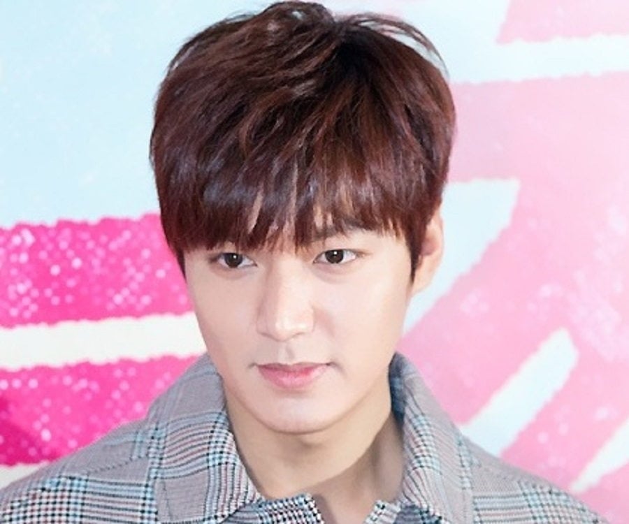 Biografi lee min ho dalam bahasa inggris