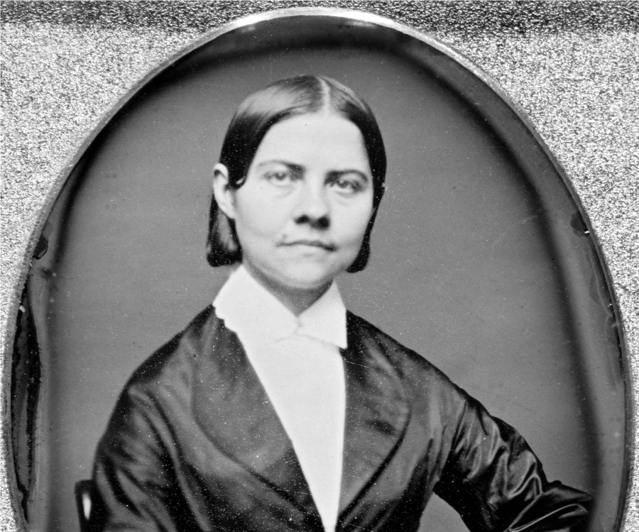 Lucy Stone Biography - Childhood, Life Achievements & Timeline