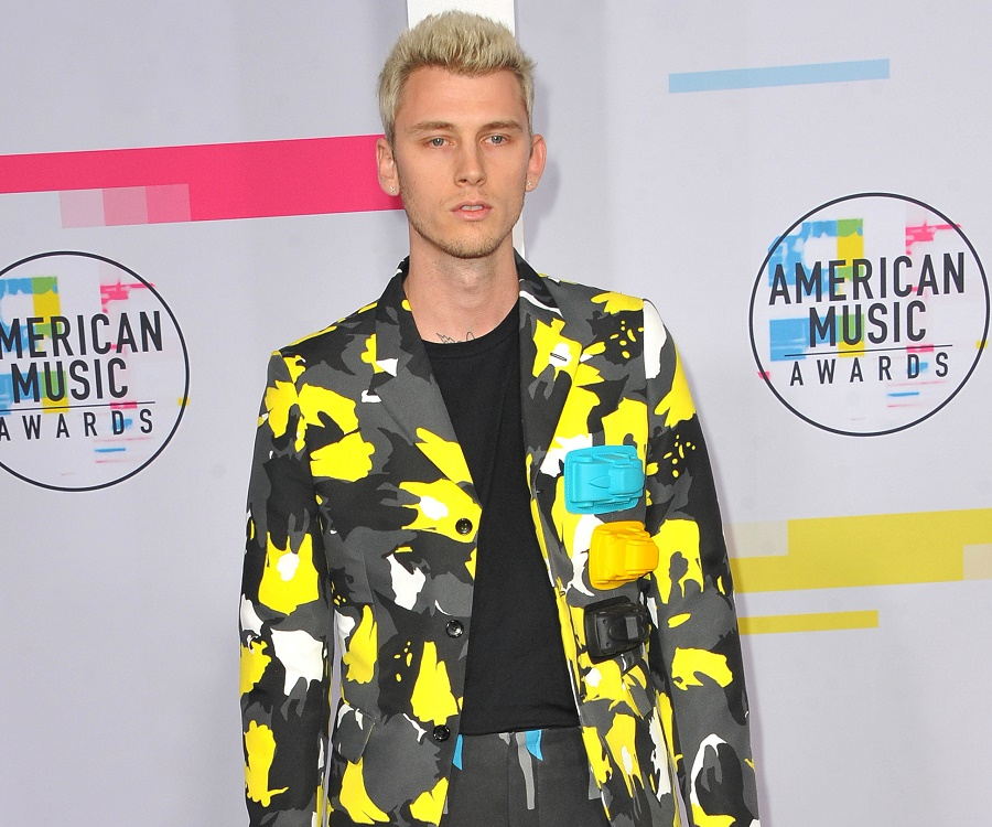 Machine Gun Kelly Biography - Facts, Childhood, Family Life & Achievements