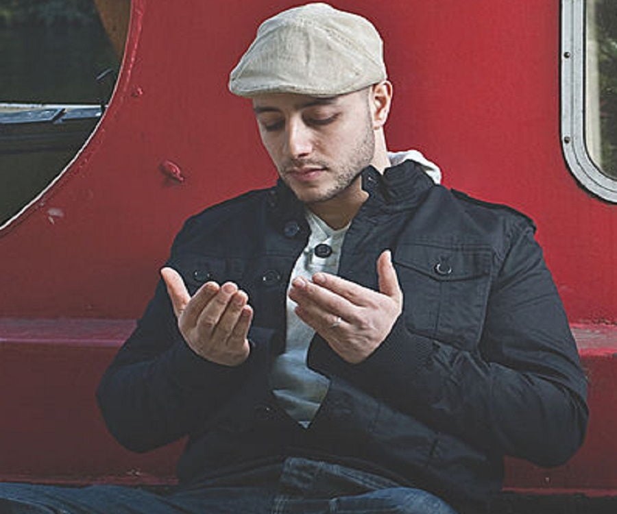 Biografi Maher Zain Dalam Bahasa Inggris Sketsa