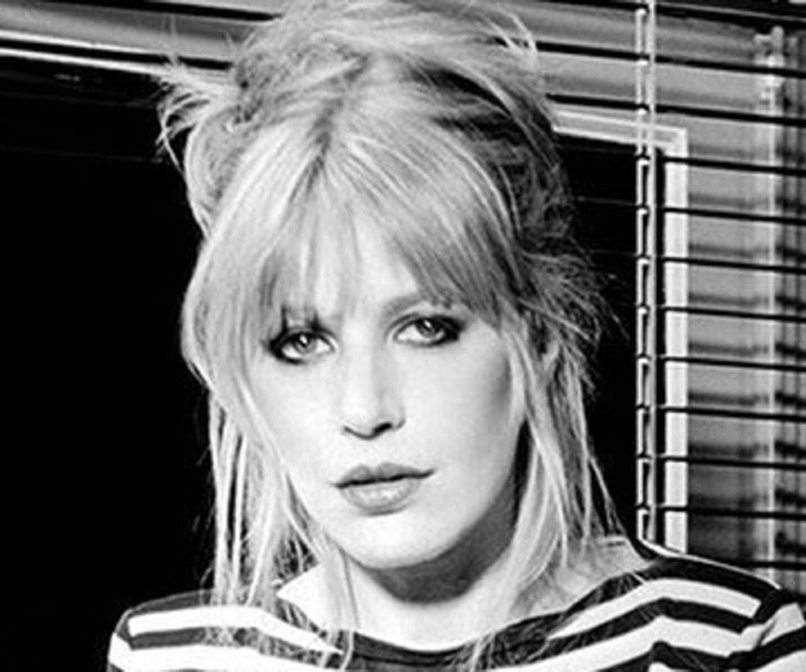 Marianne Faithfull Biography - Facts, Childhood, Family Life ...