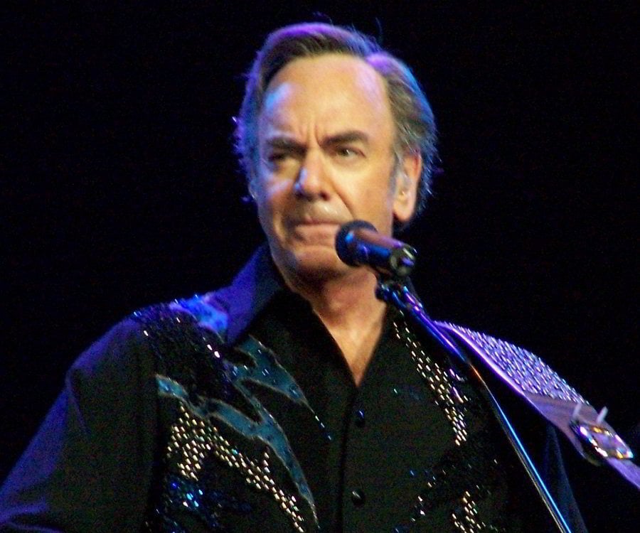 Neil Diamond Biography - Childhood, Life Achievements 