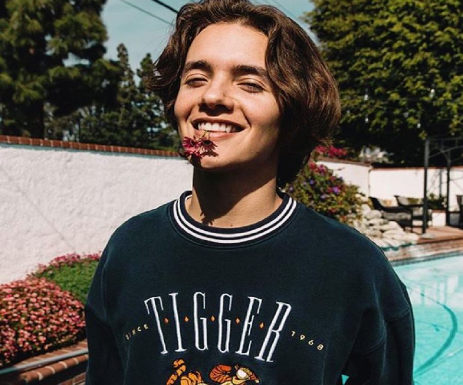 Noah Urrea Biography - Facts, Childhood, Family Life & Achievements