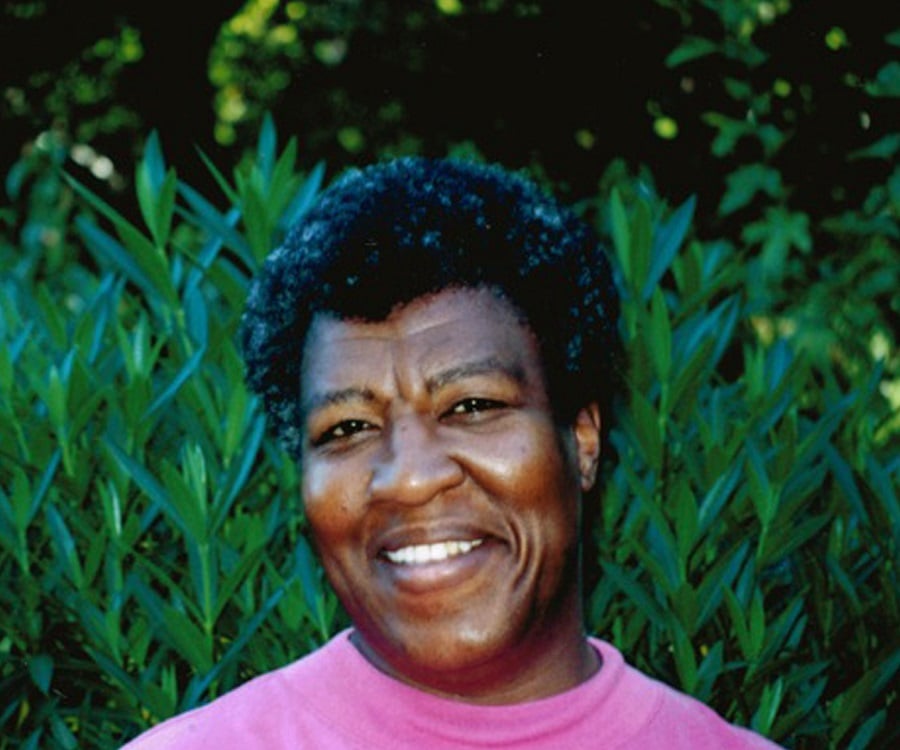 Octavia Butler Biography - Childhood, Life Achievements & Timeline