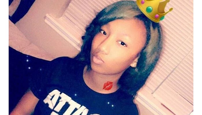0nlyeishaa Biography - Facts, Childhood, Family Life & Achievements