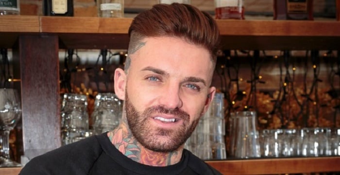 Aaron Chalmers Biography - Facts, Childhood, Family 